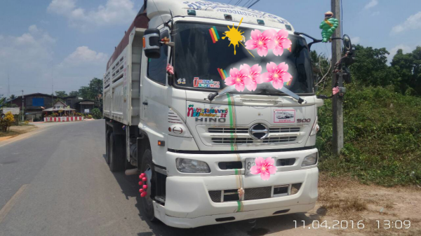 ขายรถบรรทุก 10 ล้อดัมพ์ HINO MEGA 330 แรงม้าปี 2556 ไมล์ 89000 กม.ราคา 2200000 ขายรถบรรทุก 10 ล้อดัมพ์ HINO MEGA 330 แรงม้าปี 2556 ไมล์ 89000 กม.ราคา 2200000