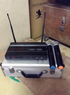 ขาย ไมค์ลอย ย่านUHF ถ่านAA