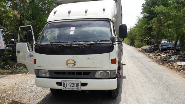 ขายหกล้อบรรทุกตู้แห้ง HINO DUTRO 136 แรง ปี45 รถมือ1ออกห้างสภาพใหม่กิ๊บ ขายหกล้อบรรทุกตู้แห้ง HINO DUTRO 136 แรง ปี45 รถมือ1ออกห้างสภาพใหม่กิ๊บ