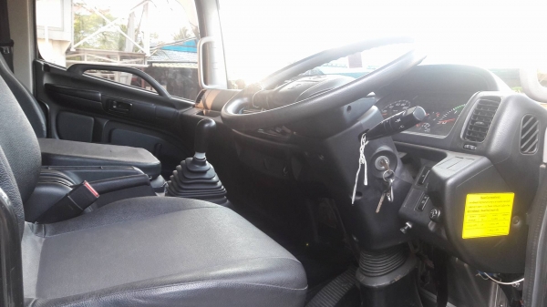 ขายรถ6ล้อตู้สิบบาน HINO FG8JRLA ปี2013 เครื่อง212แรงม้า ตู้ยาว 7.50เมตร