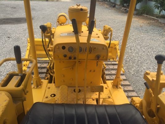 ขายรถแทรคเตอร์Komatsuรุ่นD21-3 นำเข้าจากญี่ปุ่น ไม่เคยใช้งานในไทย มีใบอินวอย สภาพดีพร้อมใช้งาน ขายรถแทรคเตอร์Komatsuรุ่นD21-3 นำเข้าจากญี่ปุ่น ไม่เคยใช้งานในไทย มีใบอินวอย สภาพดีพร้อมใช้งาน