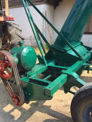 ขายเครื่องช็อปหญ้า 2ตอน พร้อมใช้ ใช้งานง่ายประหยัดเวลา เกี่ยวบดสับหญ้า