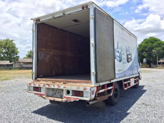 ขาย 6 ล้อตู้แห้ง NPR ยูโร 2 เครื่อง 130 แรงเทอโบ ปี 2006 - 2549 กระบะยาว 5 ม. พวงมาลัยเพาเวอร์ รถออกมือ 1