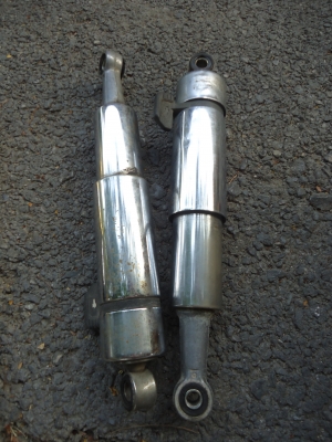 โช้คหลัง Honda dream คุรุสภา