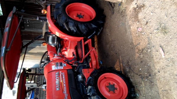 ขายรถไถคูโบตัาL4708พรัอมอุปกรณ์ 2ชิันหนัาหลัง ขายรถไถคูโบตัาL4708พรัอมอุปกรณ์ 2ชิันหนัาหลัง