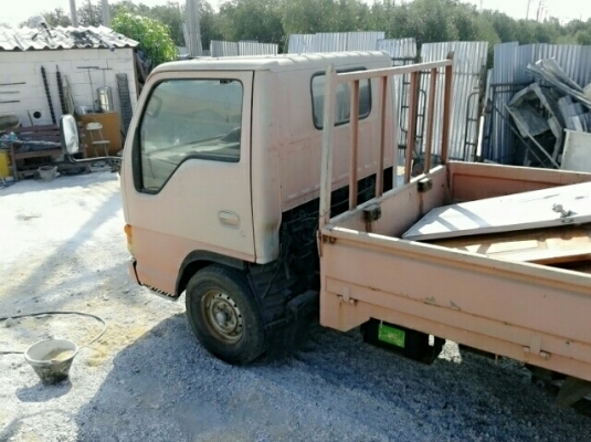 รถ ISUZU รถบรรทุก 4 ล้อ ไม่ติดเวลา รถ ISUZU รถบรรทุก 4 ล้อ ไม่ติดเวลา