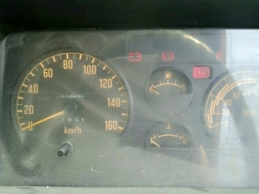 รถ ISUZU รถบรรทุก 4 ล้อ ไม่ติดเวลา