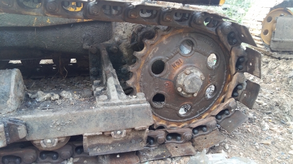 ขายด่วนแทร๊กเตอร์ KOMATSU D 20-3 รถสวยพร้อมใช้ในราคาถู