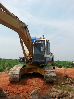 ขายรถแบคโฮ KOMATSU PC200-5 ไฟฟ้าครบ คอลโทรลสั้น ซีเรียลสูง ราคา 670000 ขายรถแบคโฮ KOMATSU PC200-5 ไฟฟ้าครบ คอลโทรลสั้น ซีเรียลสูง ราคา 670000