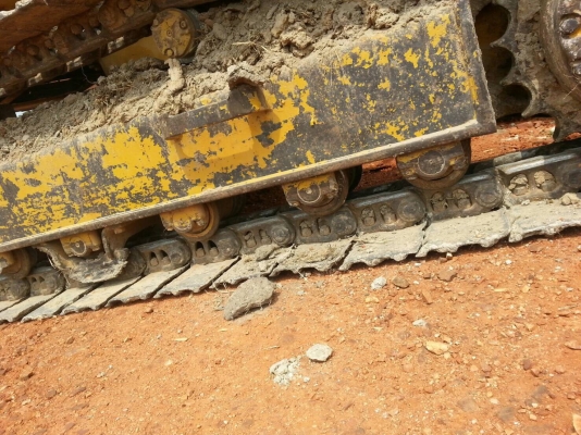 ขายรถแบคโฮ KOMATSU PC200-5 ไฟฟ้าครบ คอลโทรลสั้น ซีเรียลสูง ราคา 670000 ขายรถแบคโฮ KOMATSU PC200-5 ไฟฟ้าครบ คอลโทรลสั้น ซีเรียลสูง ราคา 670000