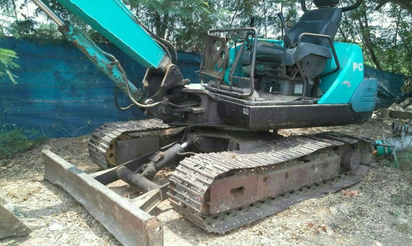 ขายรถแบคโฮ KOMATSU PC40-7 ราคา 340000 ขายรถแบคโฮ KOMATSU PC40-7 ราคา 340000