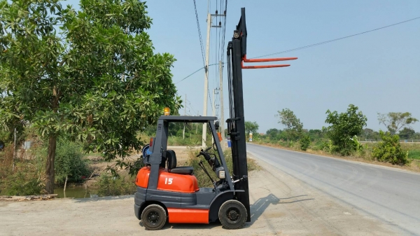 ขายด่วนรถยก TOYOTA 6FGยก1.5ตันเสาสูง3เมตรยางตัน4เส้น2ระบบแก็สเบนซินรถนอกยังไม่เคยใช้งานในเมืองไทยเลย=รุ่นใหม่ขายถูกๆๆ