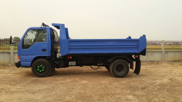 ขาย 6 ล้อดั้ม NPR66LX5 T เครื่อง4HF-120เเรง ห้างเเท้ ปี 40 ดั้ม3มิตรแท้ รถสภาพสวยเดิมพร้อมใช้งาน เล่มพร้อมเบอร์เจ้าของ062-0235353