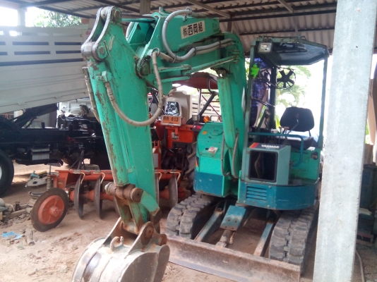 รถขุดยันม่า แทคยาง  พร้อมใช้เช็คเรียบร้อย  นำเข้าจากญี่ปุ่น