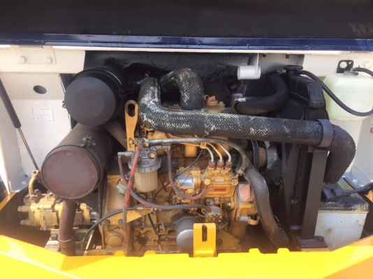 รถขุด KOMATSU PC15-2 นำเข้า มือสองญี่ปุ่น