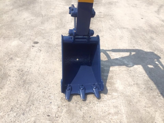 รถขุด KOMATSU PC15-2 นำเข้า มือสองญี่ปุ่น