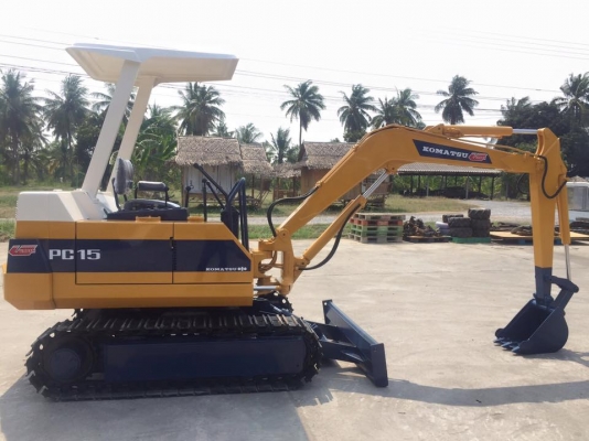 รถขุด KOMATSU PC15-2 นำเข้า มือสองญี่ปุ่น