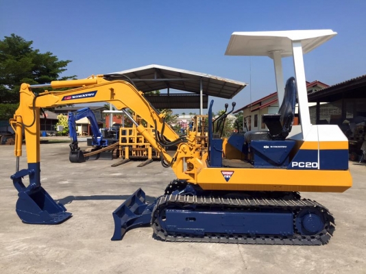 รถขุด KOMATSU PC20-5 ทำสีใหม่ นำเข้า มือสองญี่ปุ่น