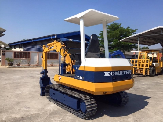 รถขุด KOMATSU PC20-5 ทำสีใหม่ นำเข้า มือสองญี่ปุ่น