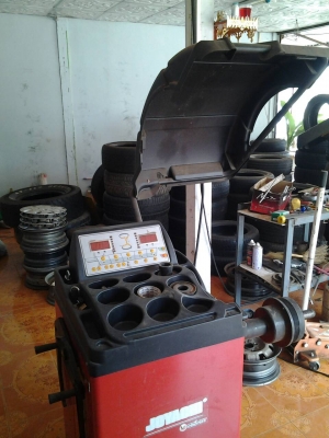 ขายเครื่องถ่วงล้อ