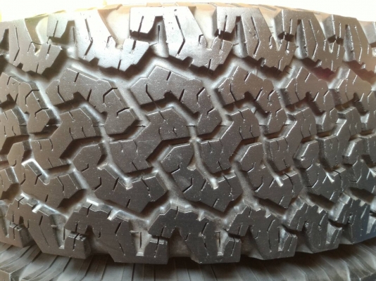 ขายยาง BF 265 75 16 USA