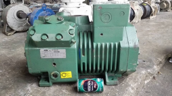 *** ขายแล้วครับ!! *** คอมเพลสเซอร์ทำความเย็น BITZER Made in Germany ไฟ 380V สภาพใหม่กริ้บๆ 98\% มาเทสก่อนได้ครับ