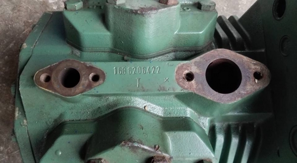 *** ขายแล้วครับ!! *** คอมเพลสเซอร์ทำความเย็น BITZER Made in Germany ไฟ 380V สภาพใหม่กริ้บๆ 98\% มาเทสก่อนได้ครับ