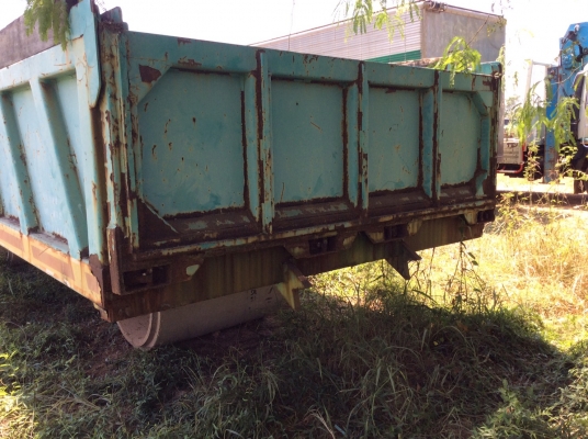 ..ขายกระบะดั๊ม10 ล้อ(มิตซูไอ้หลง)กระบอกดั้มสามสามมิตรกว้าง 2 เมตร 50 ยาวเมตร ราคา 95,000 บาท ศุภากร 081-1903107, 081-4252943