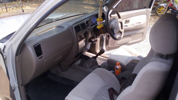 ขายD4D2500 ปี03 ระบบABS แอร์แบ็ก แม็ก18 รถสวยพร้อมใช้ ราคา250000 โท0814337437เอ็ม ขายD4D2500 ปี03 ระบบABS แอร์แบ็ก แม็ก18 รถสวยพร้อมใช้ ราคา250000 โท0814337437เอ็ม