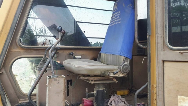 ขายรถขุดแบ็คโค มิตซูE120 เก่านอก4ปี สภาพสวยพร้อมใช้งาน เอกใบอินวอยซ์ ช่วงล่างดีเอวดี พร้อมใช้งาน แอร์เย็น ขายรถขุดแบ็คโค มิตซูE120 เก่านอก4ปี สภาพสวยพร้อมใช้งาน เอกใบอินวอยซ์ ช่วงล่างดีเอวดี พร้อมใช้งาน แอร์เย็น