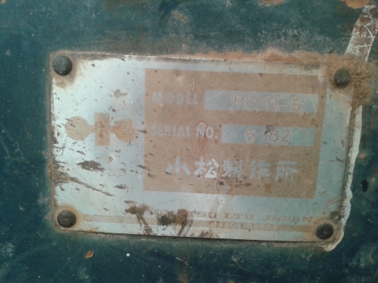KOMATSU PC 30-5