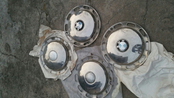 ขายฝาตบสแตนเลสแท้ bmw 2002 1602