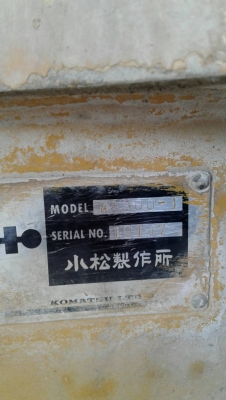 ต้องการซื้อห้องเกียร์รถตักล้อยาง KOMATSU WA300-1 เอาแบบใช้ระบบไฟคุมมีเซลลูนอย ดูในภาพ ต้องการซื้อห้องเกียร์รถตักล้อยาง KOMATSU WA300-1 เอาแบบใช้ระบบไฟคุมมีเซลลูนอย ดูในภาพ