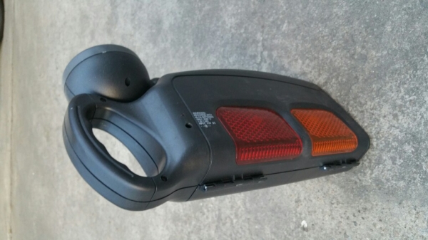 เครื่องมือช่าง และ ไฟฉุกเฉิน ไฟฉาย ติดท้ายรถ