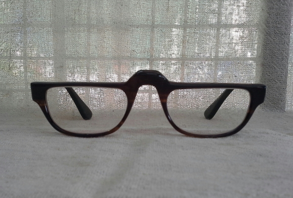 แว่นสายตายาวฮาล์ฟอาย/ครึ่งดวงตา  ILAN made in Israel หายาก!