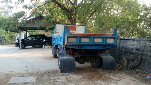 ขายรถดั้มพ์ IZUSU NPR 175 ตาหวาน มีเล่ม สภาพพร้อมใช้งาน ต่อรองได้ครับ