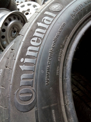 195/65R15  Continental Contipremiumcontact2 มี 2 เส้น tel.081-427-3941 ไอดีไลน์  0814273941