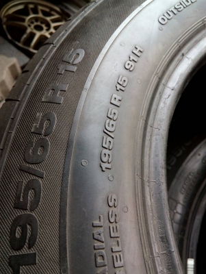 195/65R15  Continental Contipremiumcontact2 มี 2 เส้น tel.081-427-3941 ไอดีไลน์  0814273941