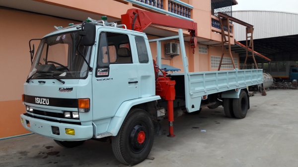 ISUZU FTR11NYK เทรน Tadano 4.5 ตัน 2 ชัก 3 ท่อน เครื่อง 6Bg1-175 แรงม้า กระบะยาว 6.40 ม. กว้าง 2.40 ม. ยางใหม่ 6 เส้น สภาพพร้อมใช้ ทะเบียนพร้อมโอน ISUZU FTR11NYK เทรน Tadano 4.5 ตัน 2 ชัก 3 ท่อน เครื่อง 6Bg1-175 แรงม้า กระบะยาว 6.40 ม. กว้าง 2.40 ม. ยางใหม่ 6 เส้น สภาพพร้อมใช้ ทะเบียนพร้อมโอน