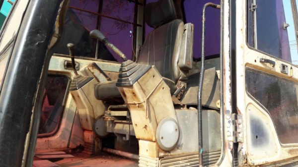 SK220-3 MARK3 เอกสารเล่มทะเบียน รถสภาพดี พร้อมใช้