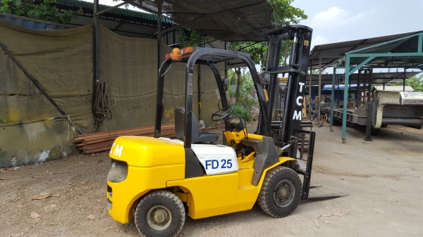 ขายรถยก2.5ตันดีเซล..165.000..เสา4เมตร...ดีเซล