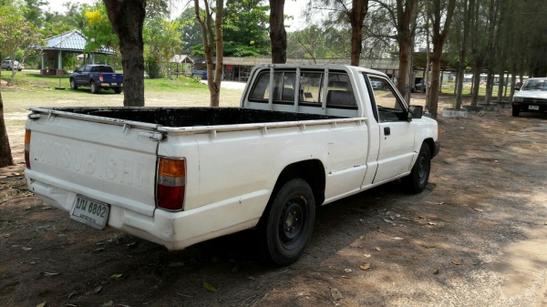 MITSUBISHI L200 ถูกจัด 38,000 บาท เท่านั้น MITSUBISHI L200 ถูกจัด 38,000 บาท เท่านั้น