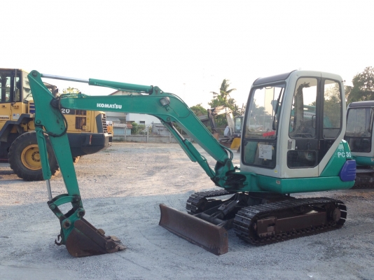 Komatsu PC30-7 พร้อมหัวเก๋ง สวยๆจากญี่ปุ่น พร้อมใช้ แทรคเหล็ก โทร.090-986-2521 อ๊อบ