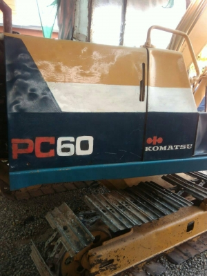 ขายรถแบคโฮ KOMATSU PC60-6 กับ KOMATSU PC60-1 มีแอร์พร้อม ราคารวม 2 คัน 600000 ขายรถแบคโฮ KOMATSU PC60-6 กับ KOMATSU PC60-1 มีแอร์พร้อม ราคารวม 2 คัน 600000