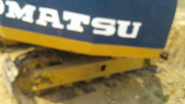 ขายรถแบคโฮ KOMATSU PC60-6 กับ KOMATSU PC60-1 มีแอร์พร้อม ราคารวม 2 คัน 600000 ขายรถแบคโฮ KOMATSU PC60-6 กับ KOMATSU PC60-1 มีแอร์พร้อม ราคารวม 2 คัน 600000