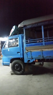 6ล้อNPR115แรงรถห้าง รถสภาพ้เดิมๆ พร้อมไช้งาน เล่มทะเบียน เอกสารครบ ภาษีไม่ขาด