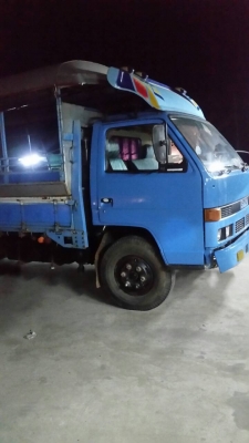 6ล้อNPR115แรงรถห้าง รถสภาพ้เดิมๆ พร้อมไช้งาน เล่มทะเบียน เอกสารครบ ภาษีไม่ขาด