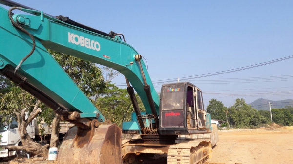 ขายรถแบคโฮ KOBELCO SK220-/// เอกสารเล่มทะเบียน ราคา 600000
