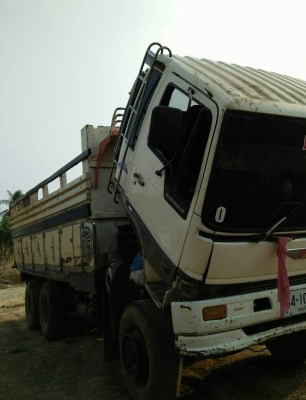 สิบล้อ ฮีโน่ KT 725 HO7C180โบว ดัม 2เพา สภาพดีพร้อมใช้งาน เอกสารแจ้งเข้าเล่มเรียบร้อย ทะเบียนพร้อมโอน