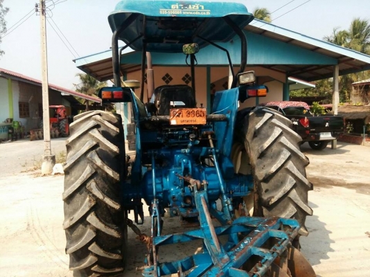 ขายรถไถฟร์อด 6640 1เพลา เล่มทะเบียนผาน3ผาน7ใบดันหน้า ยางดี สภาพสวยพร้อมใช้งานเครื่องเดิมปั๊มแห้ง พร้อมทำงาน